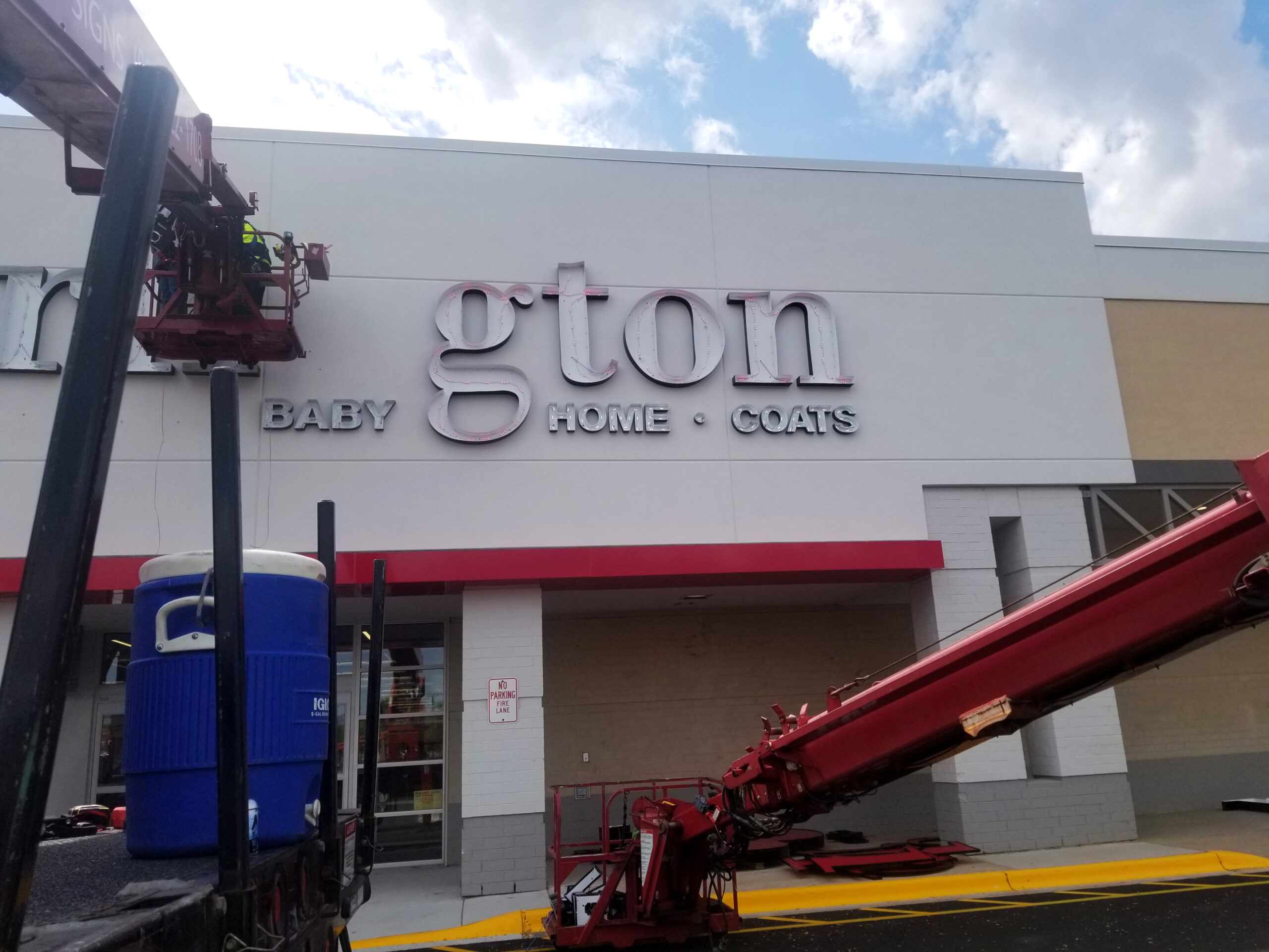 A Burlington storefront having new signage installed by Identiti.