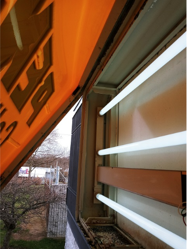 Signage repair and maintenance for Penske, by Identiti.